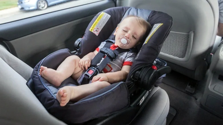 Lựa chọn thông minh ghế trẻ em gắn trên ô tô giá rẻ và an toàn